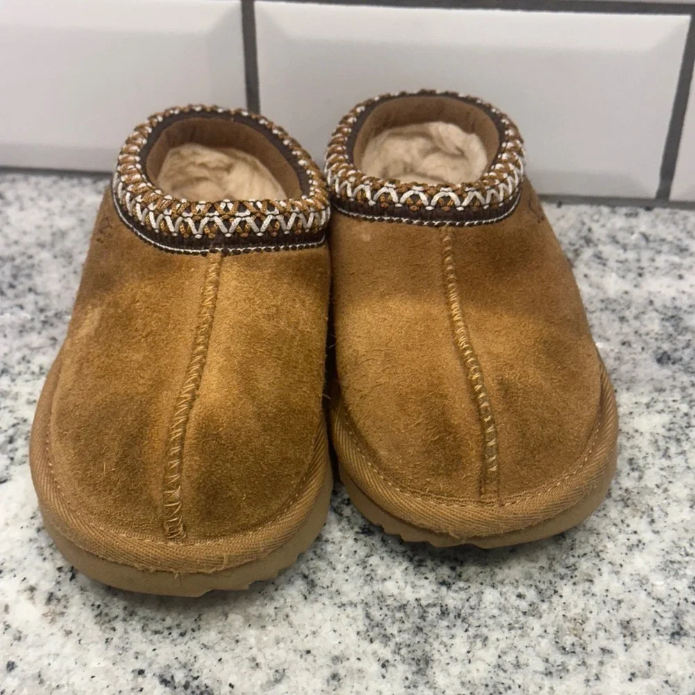 UGG Kids 8 Toddler Tasman Slippers Chestnut Suede Braid Cozy Classic